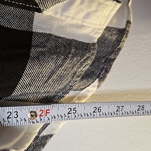 Arizona Jean Company Small Boyfriend Fit Flannel Black and White - Picture 8 of 11